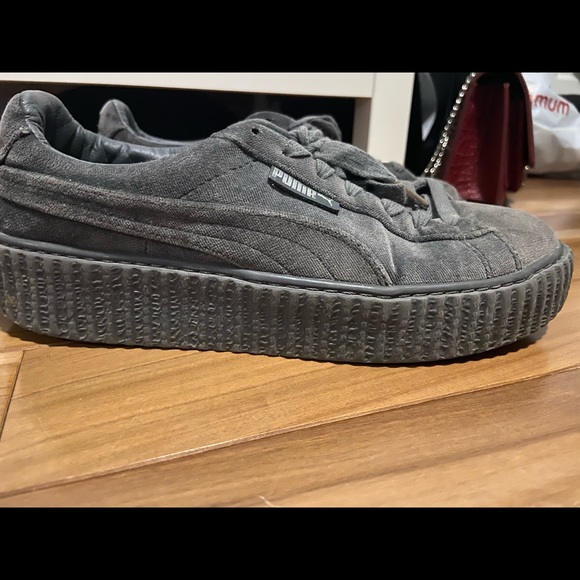 Shoes - Picture 4 of 4